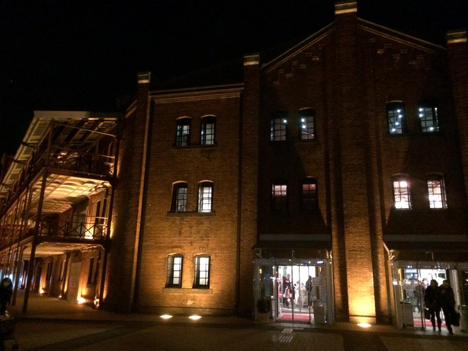 幅広い年代の人生に彩りを与え続けるライブレストラン Motion Blue Yokohama 加和太建設株式会社 幅広い年代の人生に彩りを与え続けるライブレストラン Motion Blue Yokohama 加和太建設株式会社